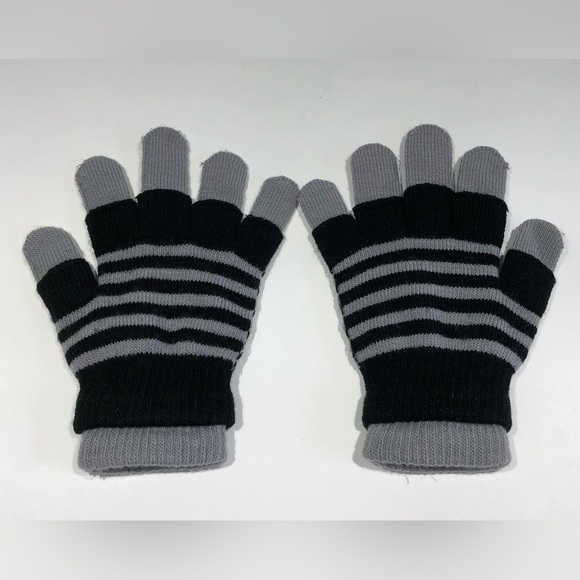 NEW Hat, Scarf and Gloves Set - Picture 2 of 7